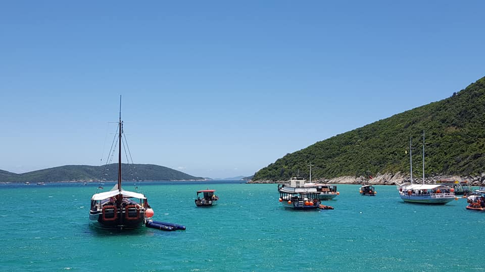 Embark on a private tour and experience the natural beauty of Arraial do Cabo on a day trip from Rio de Janeiro.